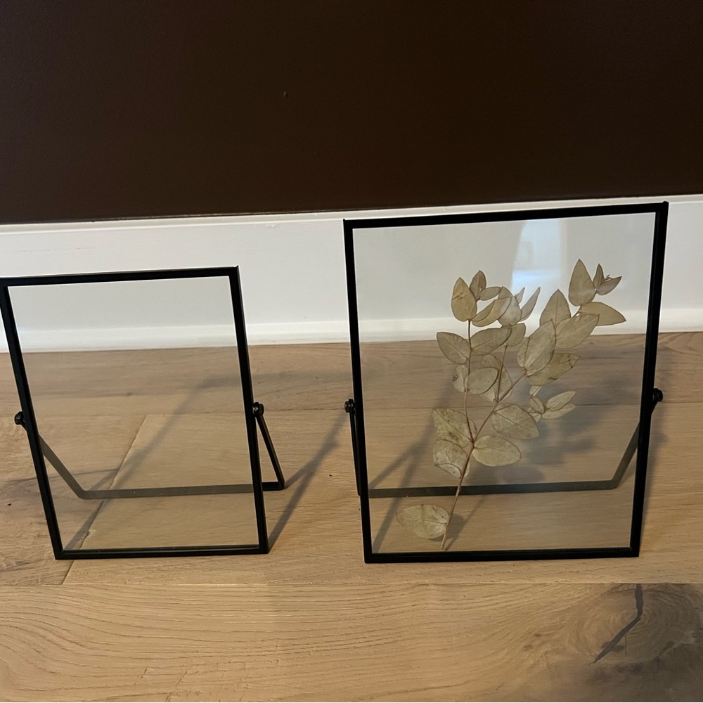 Black Metal Frame set